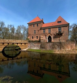 wirtualne wycieczki - Zamek Oporw